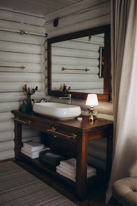 Дом в лесу с приватной территорией