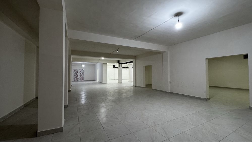 Сдается в Аренду  помещение  700м2  Поворот