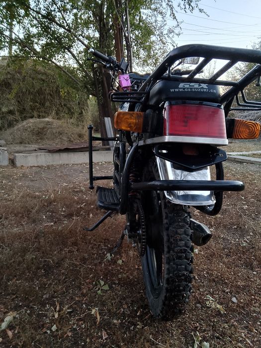 Продам мотоцикл Suzuki gsx 200