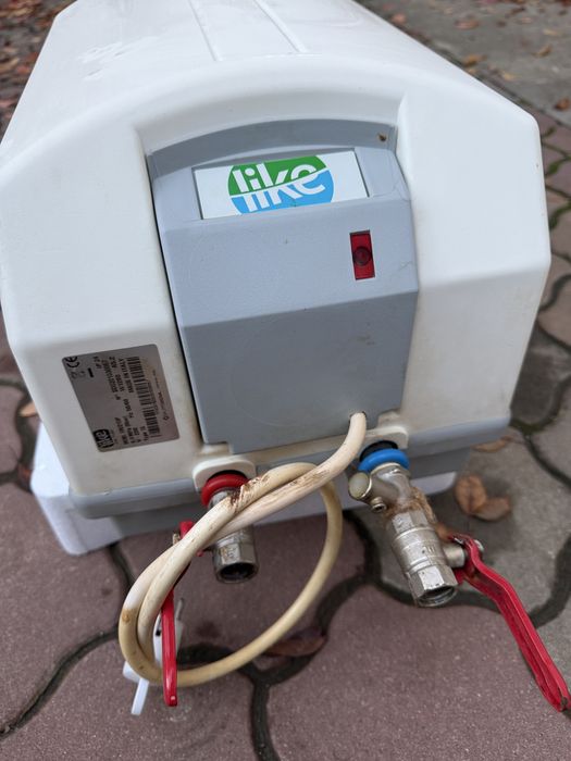 Boiler electric apa calda 15 litri 1200w pentru garsoniera apartament