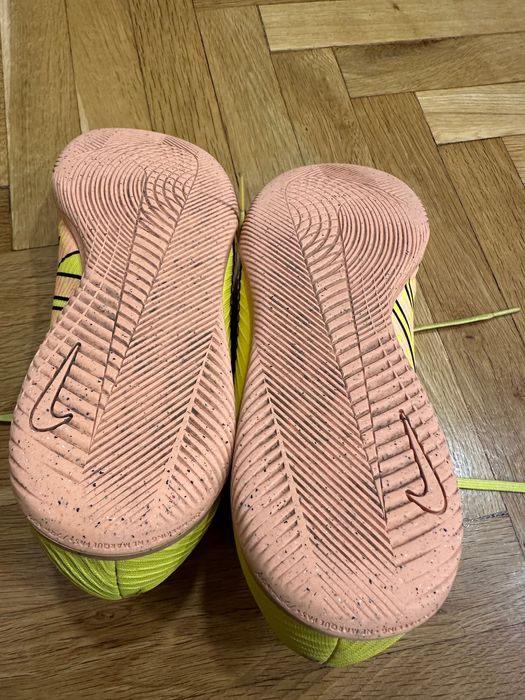 Nike 43-маратонки за зала
