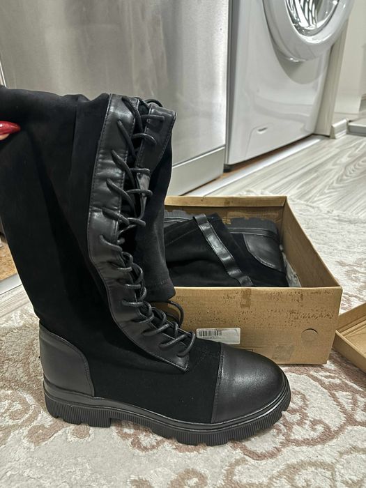 Оригинални Дамски боти