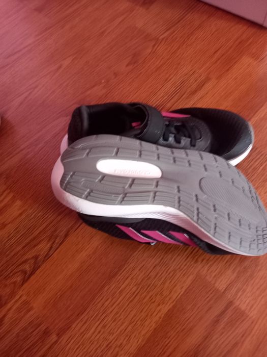 Оригинални маратонки