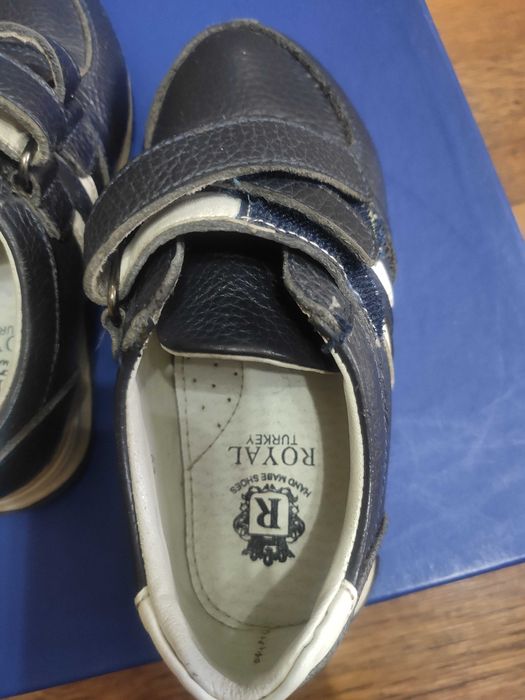 Продам кроссовки на мальчика