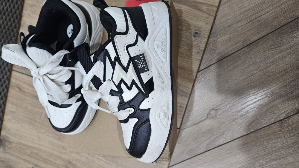 Детские кроссовки на мальчика