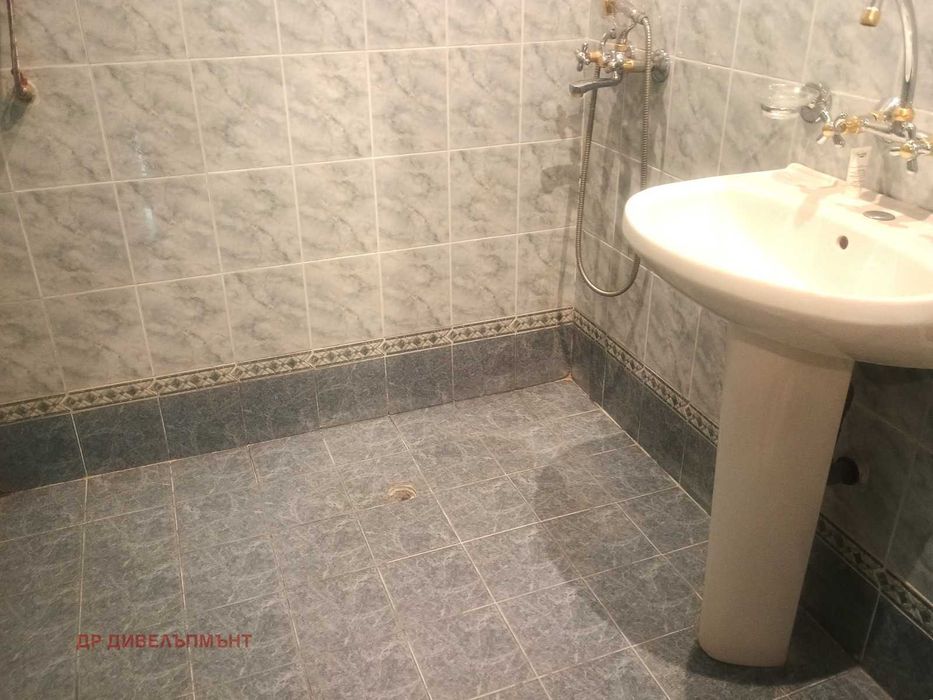 Продава се Двустаен апартамент в София, Хаджи Димитър - 71 кв.м за 2324 €/кв.м - Снимка #6