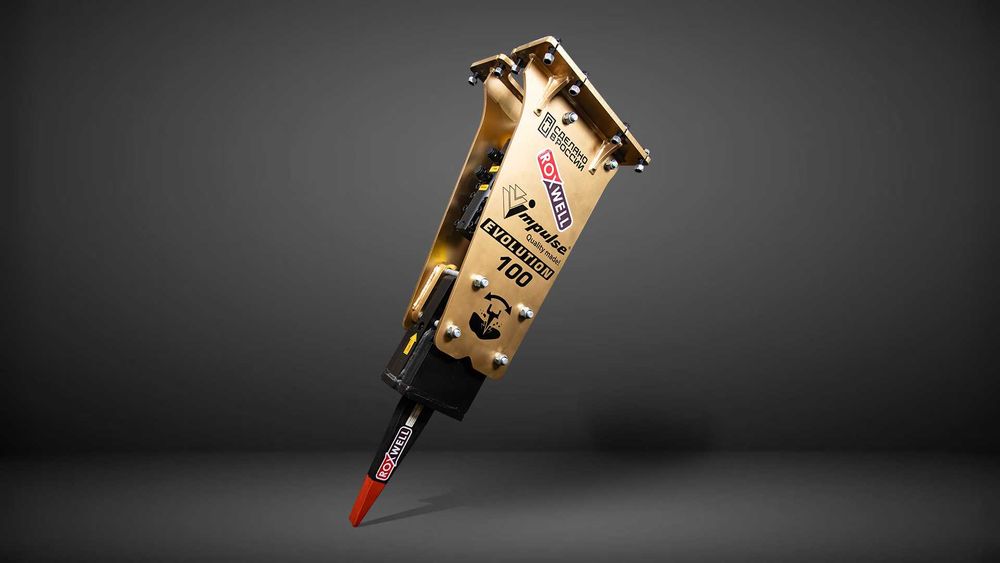 Гидрорыхлитель Impulse R100 Evolution на мини-погрузчик JCB SSL 175