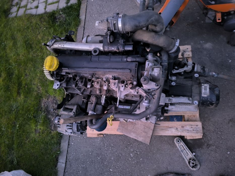 Motor+cutie+turbo+catalizator Dacia Logan MCV 1.5dci