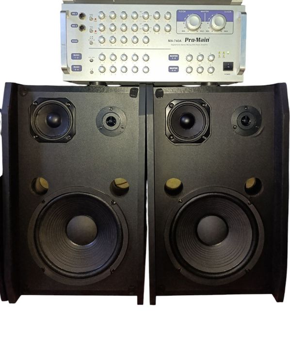 Комплект для Караоке колонки и усилитель mad in  Корея, сост. хорошее