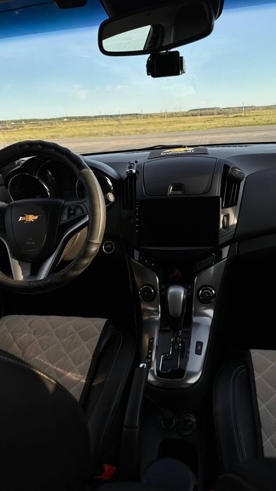 Продам Chevrolet Cruze