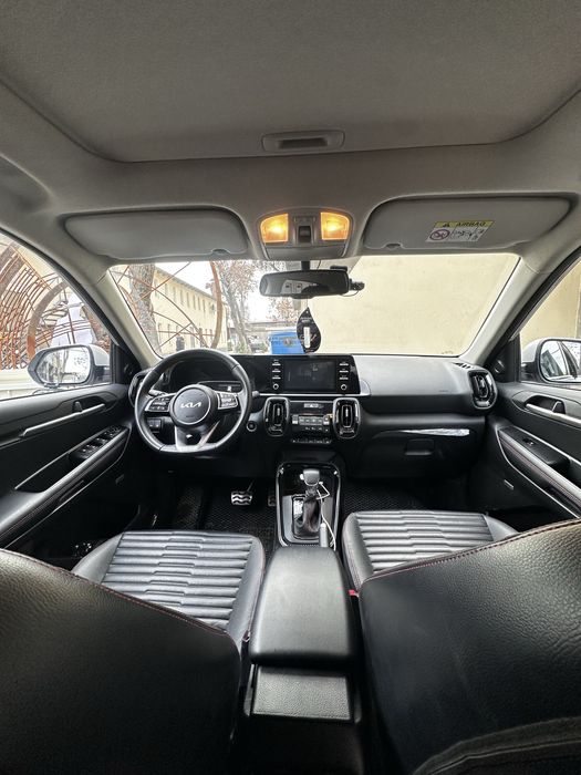 СРОЧНО Киа сонет 3 позиция