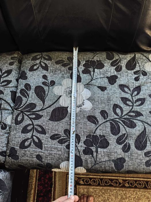 Ъглов диван за хол