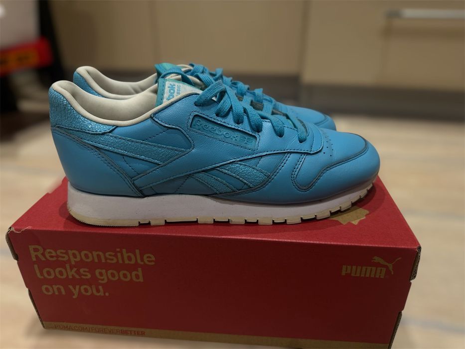 Reebok естествена кожа