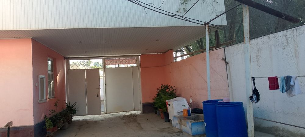 Uy Sotiladi Toshkent viloyati Chinoz tumanida