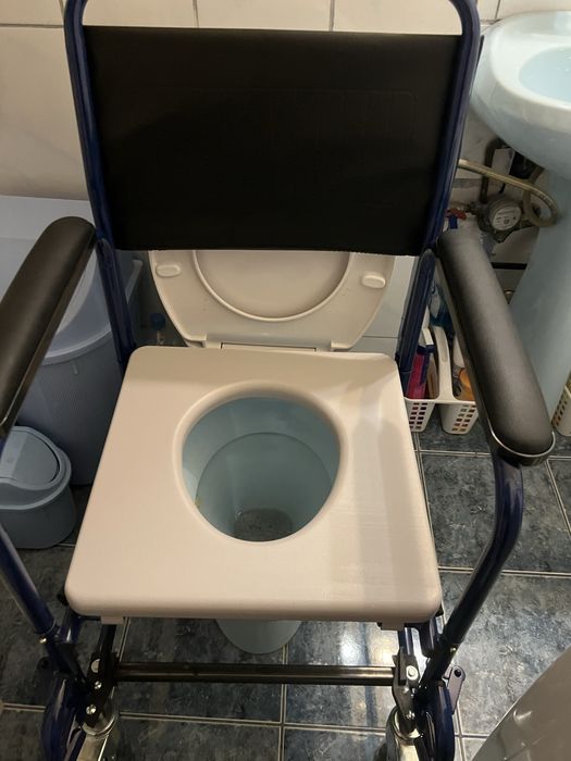 Vand scaun wc cu rotile