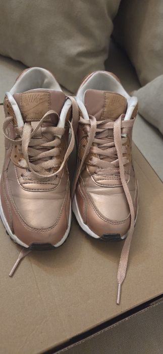 Adidasi nike airmax ,marime 36,5,stare buna