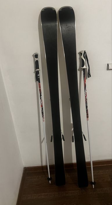 Лыжи, палки , ботинки, шлем, очки