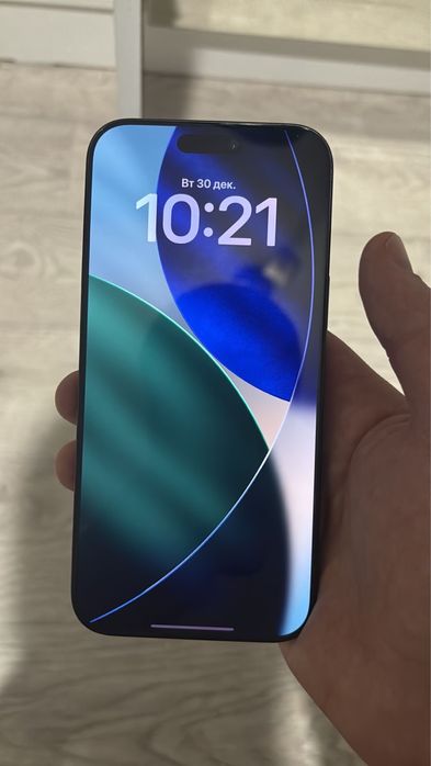 Продам 16 про макс 256г срочно