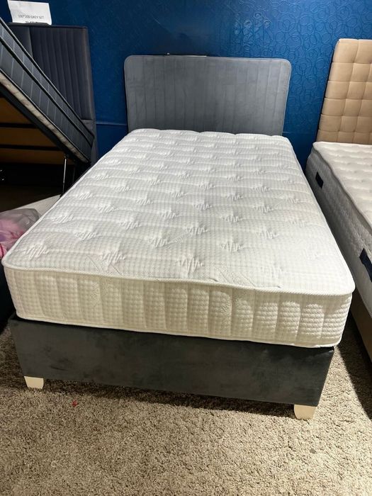 Продавам база легло 120/200