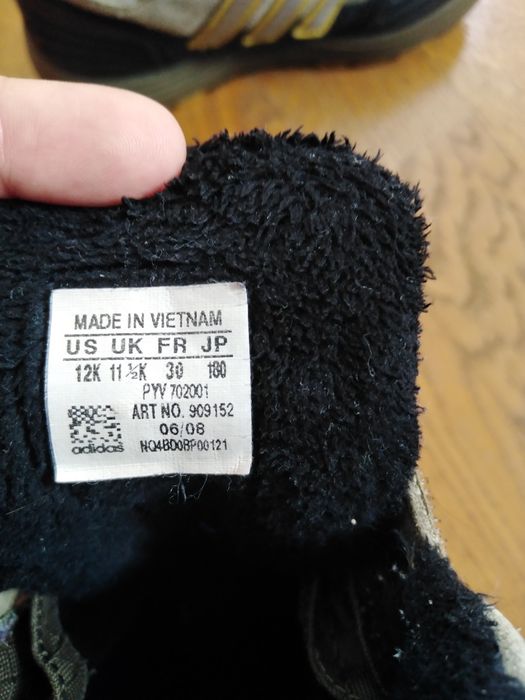 Ботуши. Adidas ..