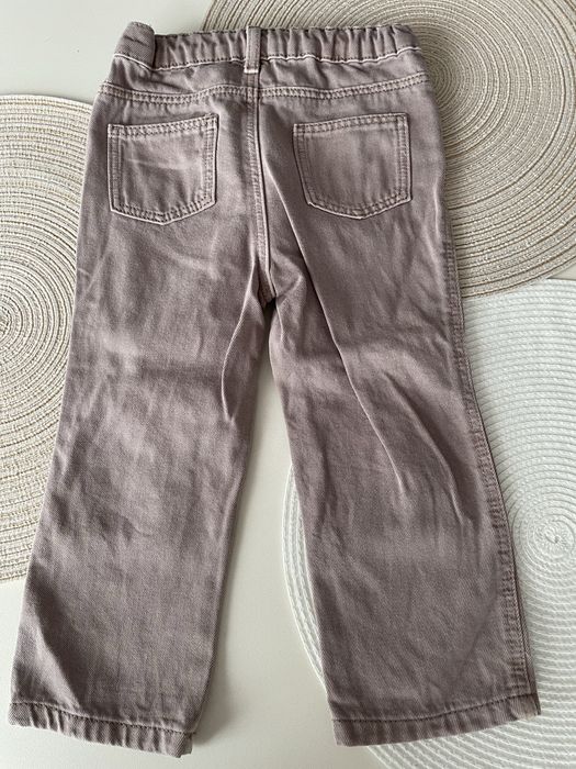 Blugi H&M pentru un băiețel de 1,5–2 ani (92 cm)