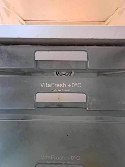 Холодилник BOSCH. Germaniya.