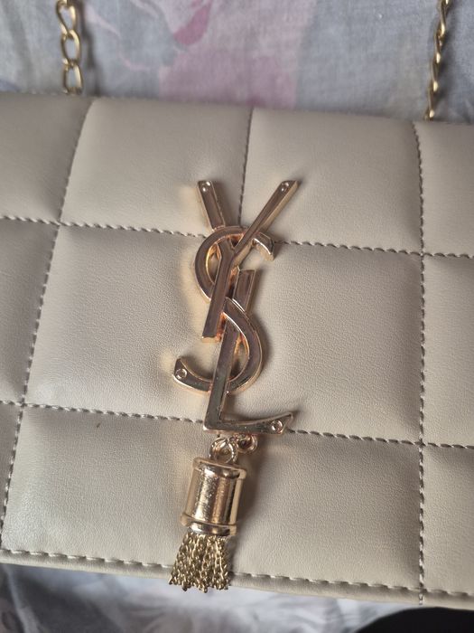 Сладка чантичка в екрю