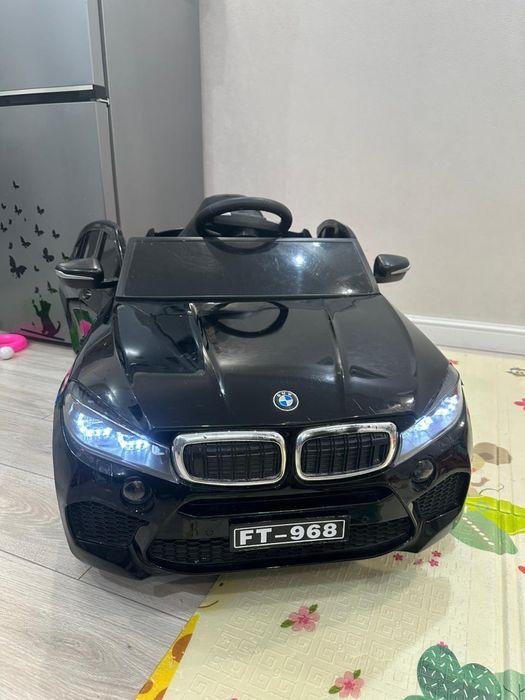Детский электромобиль BMW