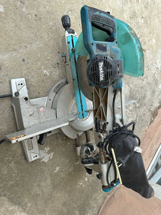 Makita LS1216 – Професионален циркуляр за рязане под ъгъл (Герунг) - използван