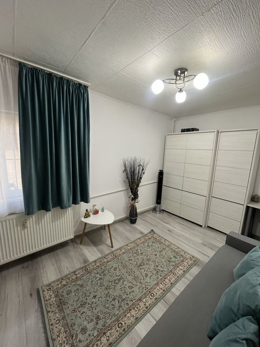 Garsoniera  de închiriat