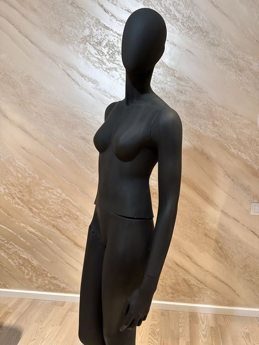 Manechin negru complet