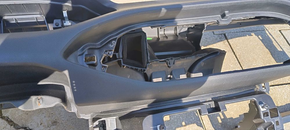 Части за Пежо 308 Т9