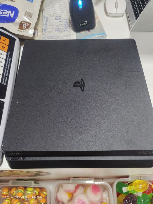 Playstation 4 slim