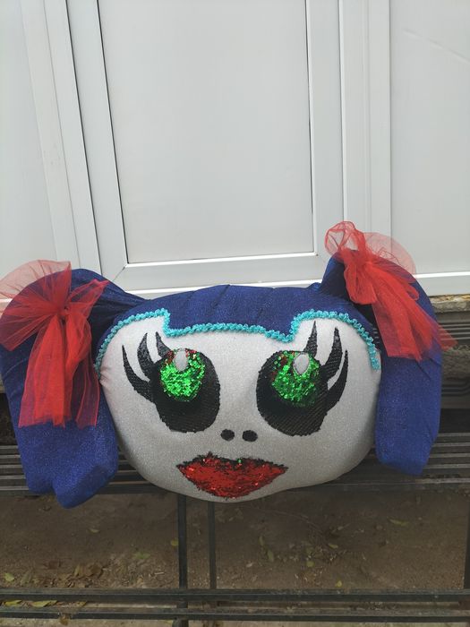 Продам Ростовая кукла LoL.