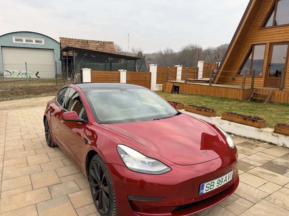 Tesla model 3 performance