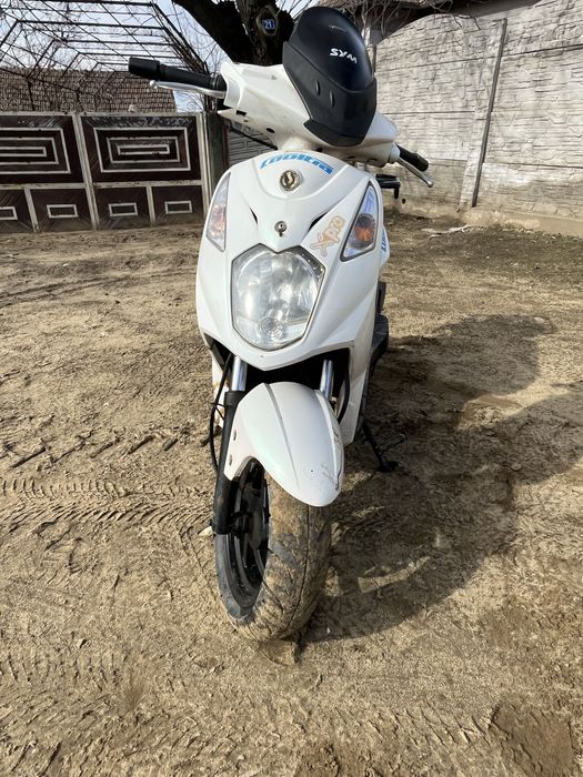 Vand sau schimb scuter sym x pro 125cc