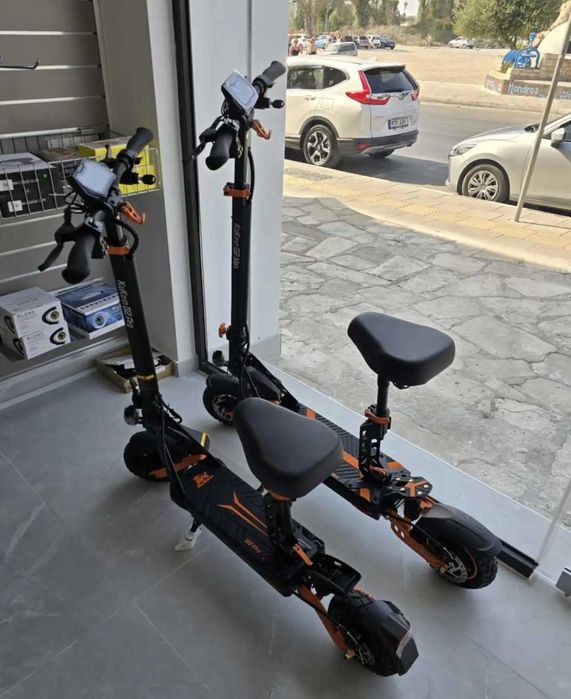 Kukirin G2 max electric scooter