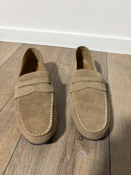 Loafers        .