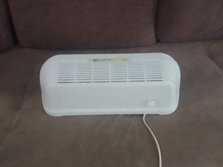 Продам воздухоочиститель