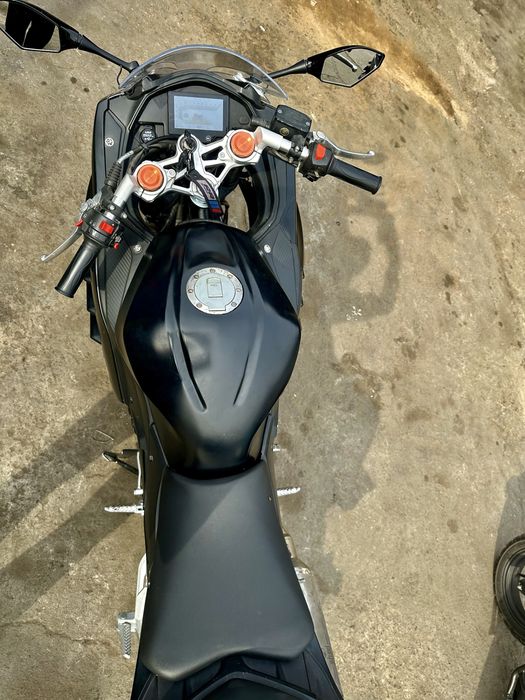 Dugatti panigal sotiladi