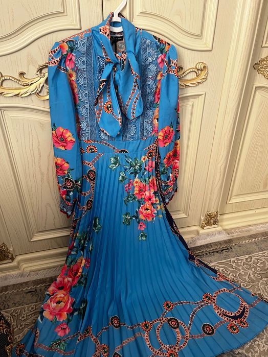 Женское нарядное платье