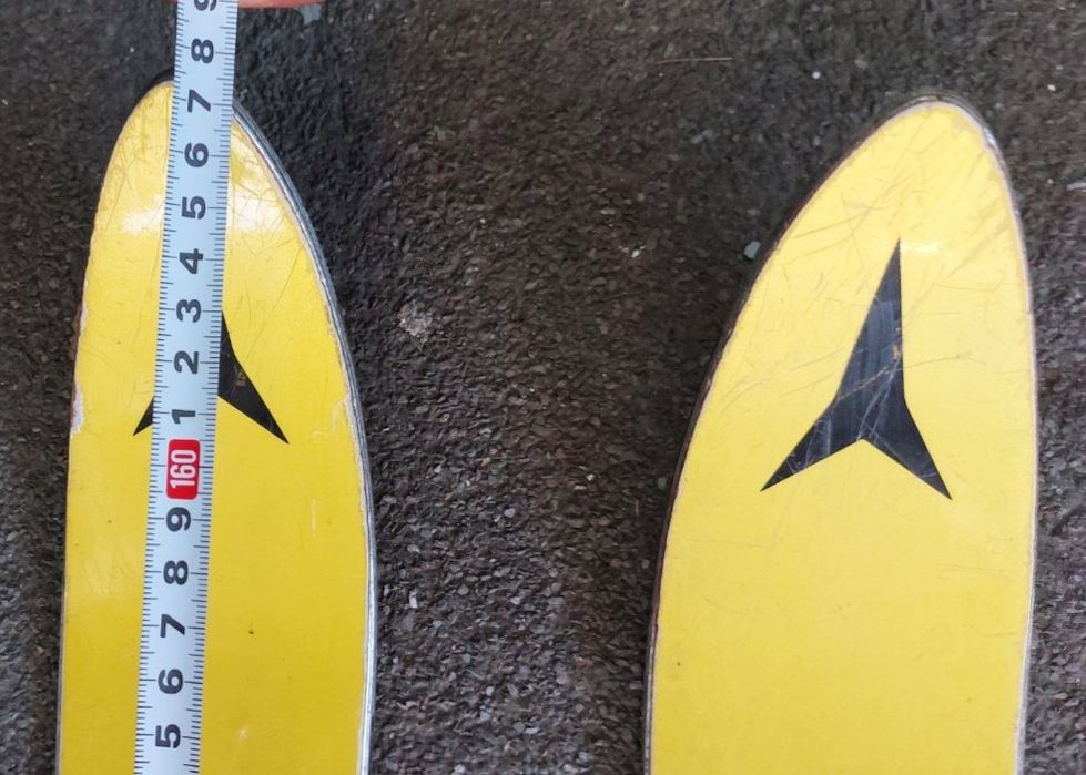 Юношески запазени ски