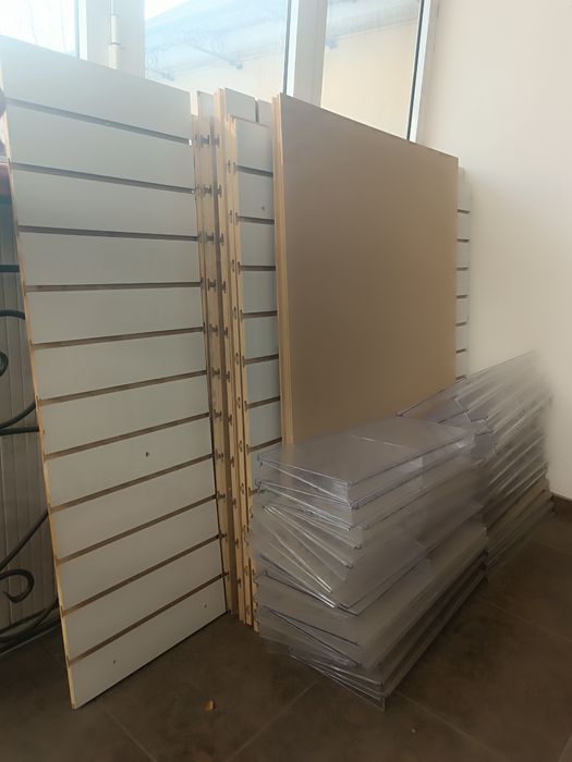 Полки для эконом панелей продам недорого