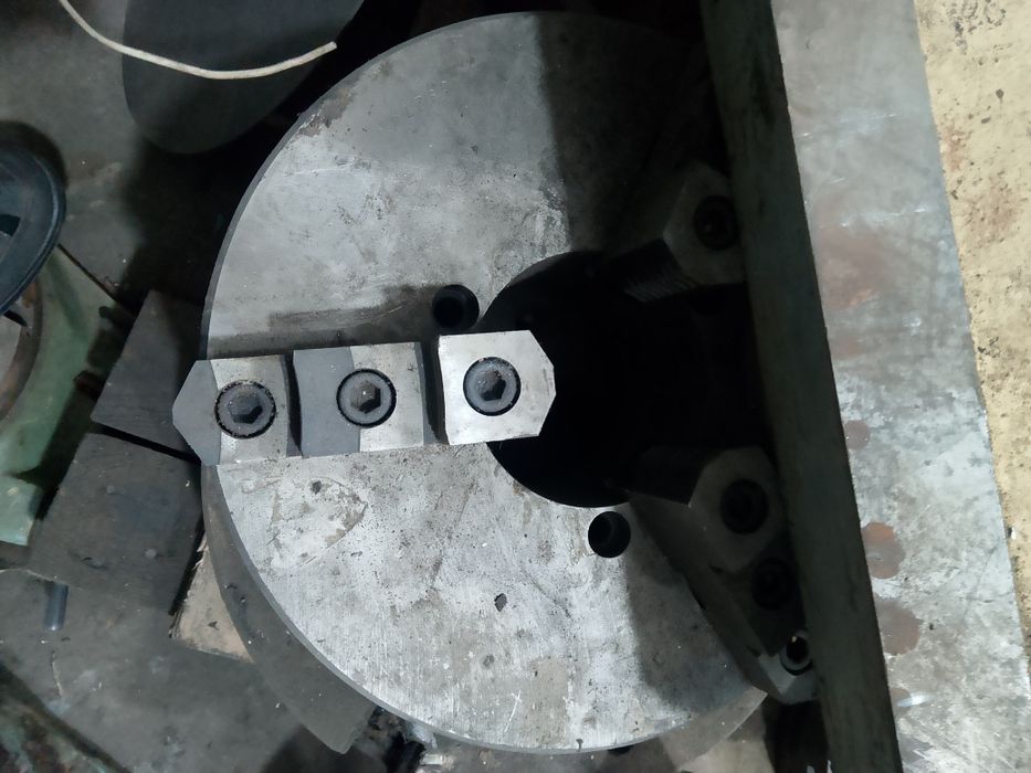 Токарный патрон диаметром 400и 315