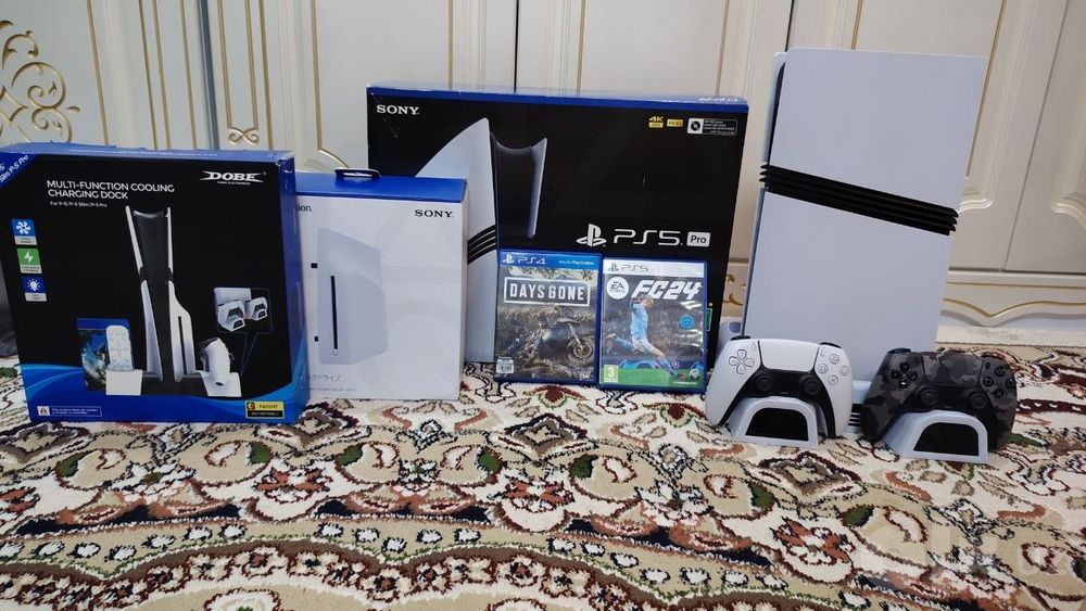 Playstation 5 pro дискаводим и док станция 2Tb состояние новый