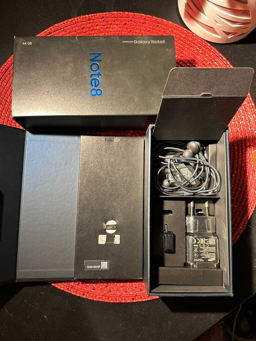 Samung Galaxy Note 8 + Samsung watch 4 44mm