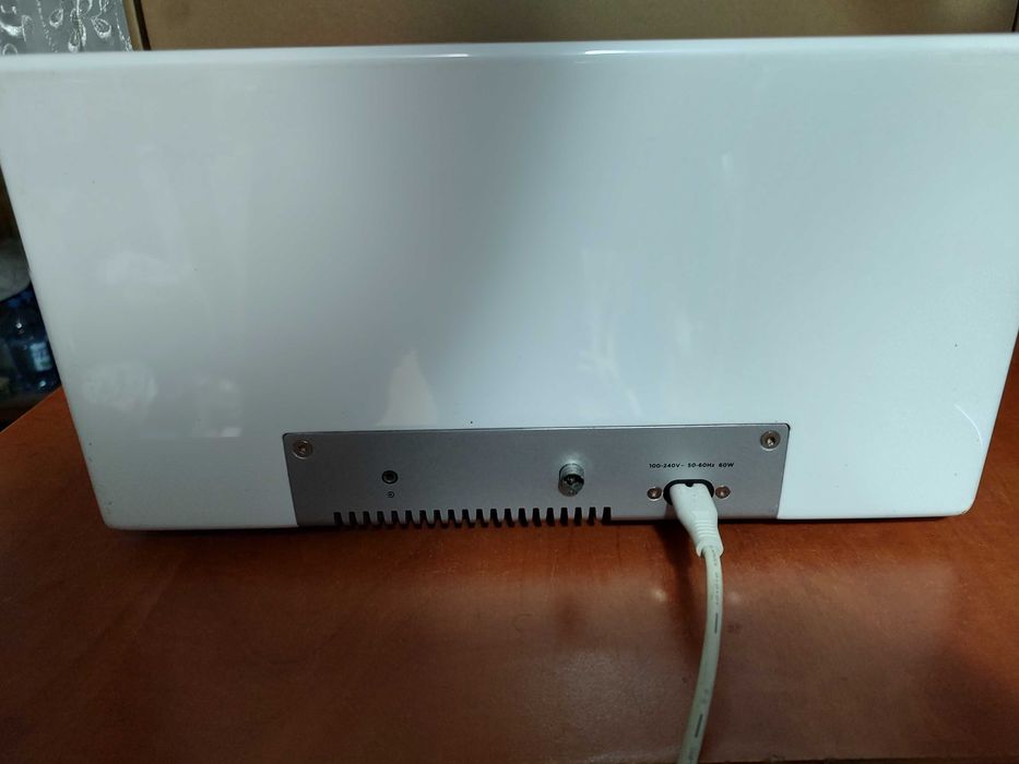 Sistem Audio Bluetooth Geneva Classic M FM Radio IPOD Line IN Remote