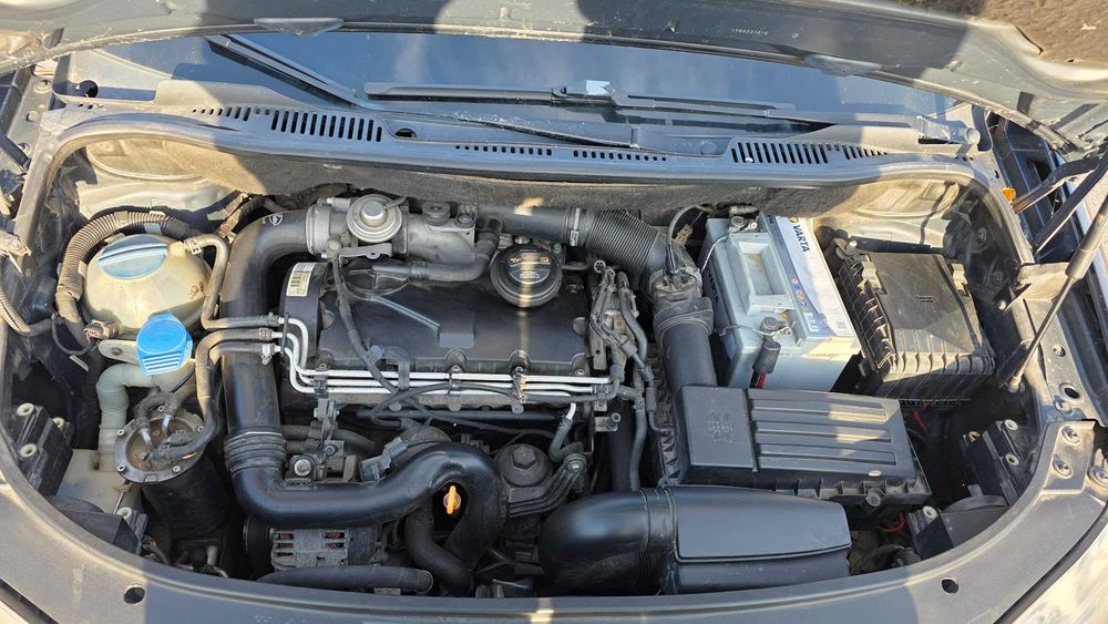 VOLKSWAGEN Touran 2008 — imagine 4