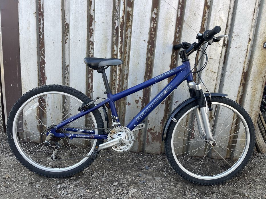 Bicicleta revolution cadru aluminiu roti 24” are scaunul blocat