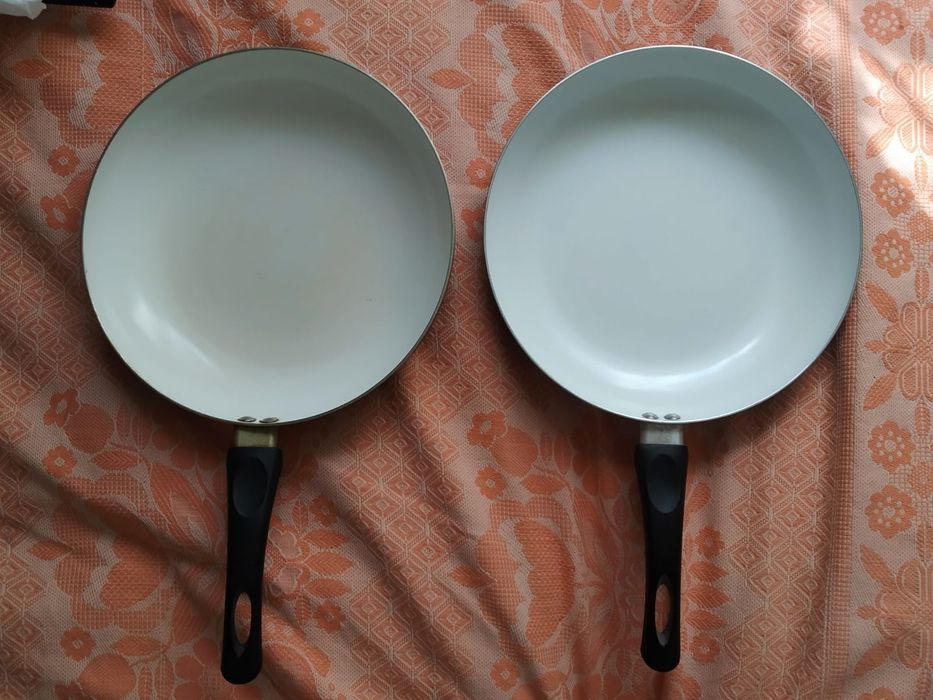 Продам керамическую сковороду